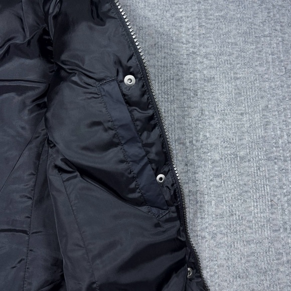 Eddie Bauer Goose Down Vest Womens Size XS EB700 Black Full Zip Snap Puffer - Picture 4 of 4